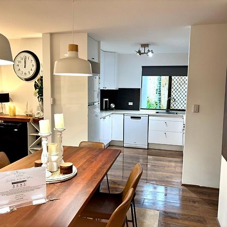 Noosa Boutique Apartments & Elkhorn Villas Экстерьер фото