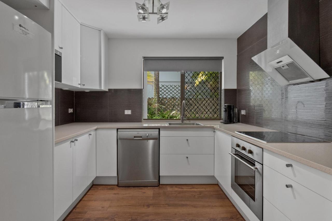 Noosa Boutique Apartments & Elkhorn Villas Экстерьер фото