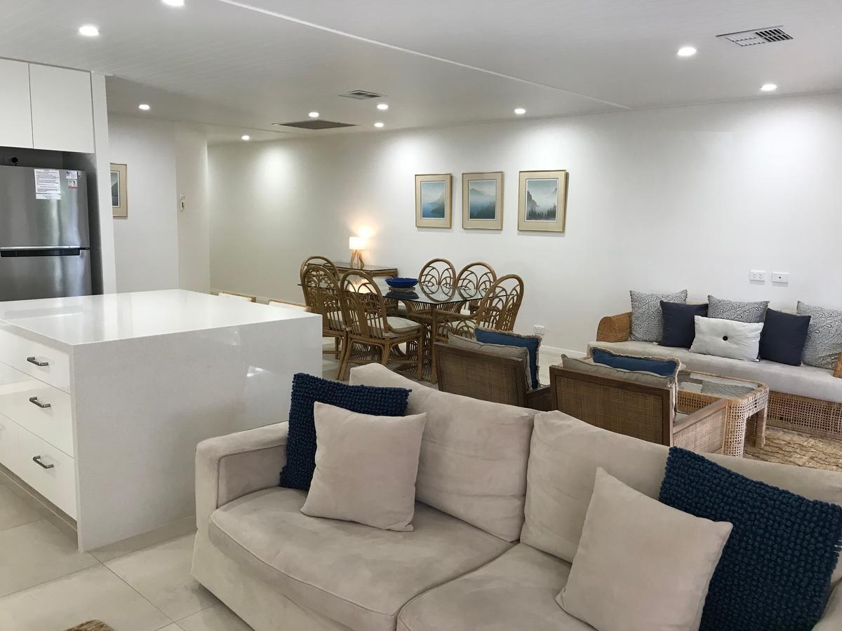Noosa Boutique Apartments & Elkhorn Villas Экстерьер фото